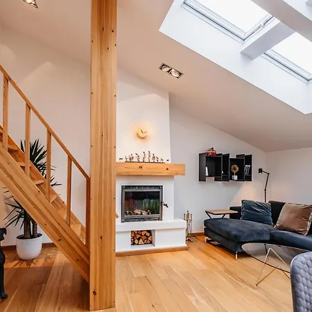 Airhome - Palm Tree Penthouse * Tallin