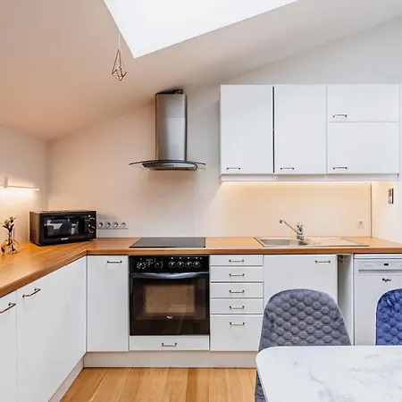 Airhome - Palm Tree Penthouse Apartament *