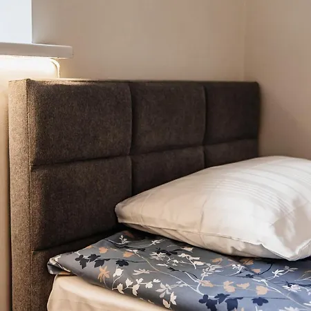 Airhome - Palm Tree Penthouse Tallin