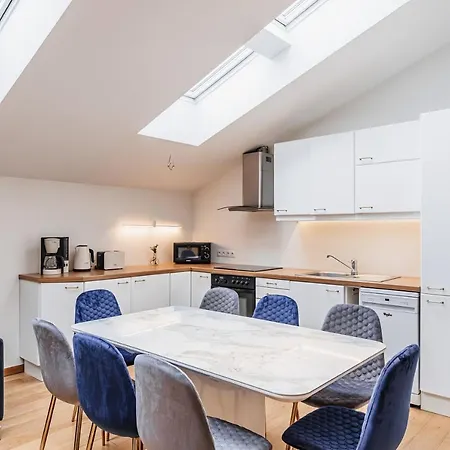 Airhome - Palm Tree Penthouse Apartamento