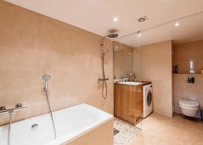 Airhome - Palm Tree Penthouse Tallinn